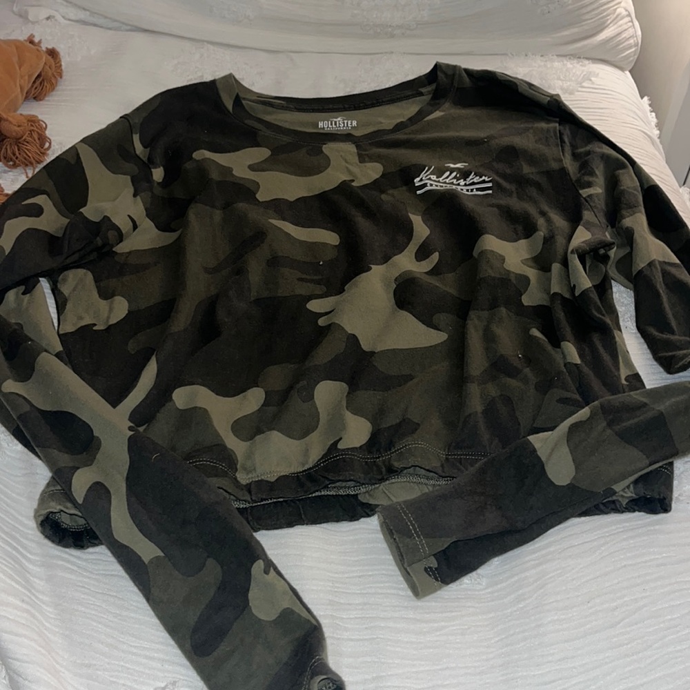 Long sleeve tee